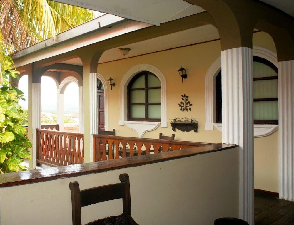 Hotel Los Balcones León Εξωτερικό φωτογραφία