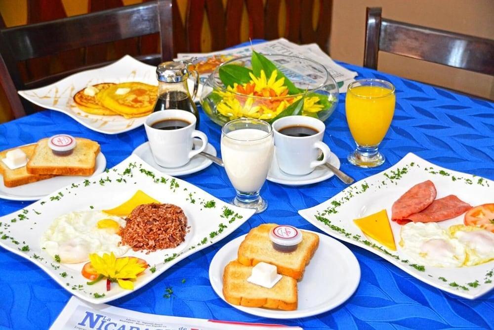 Hotel Los Balcones León Εξωτερικό φωτογραφία